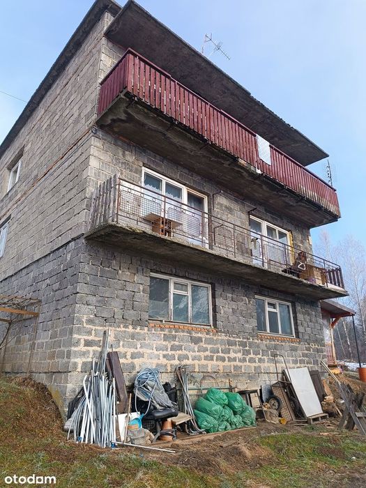 Syndyk sprzeda udział w nieruchomości zabudowanej budynkiem