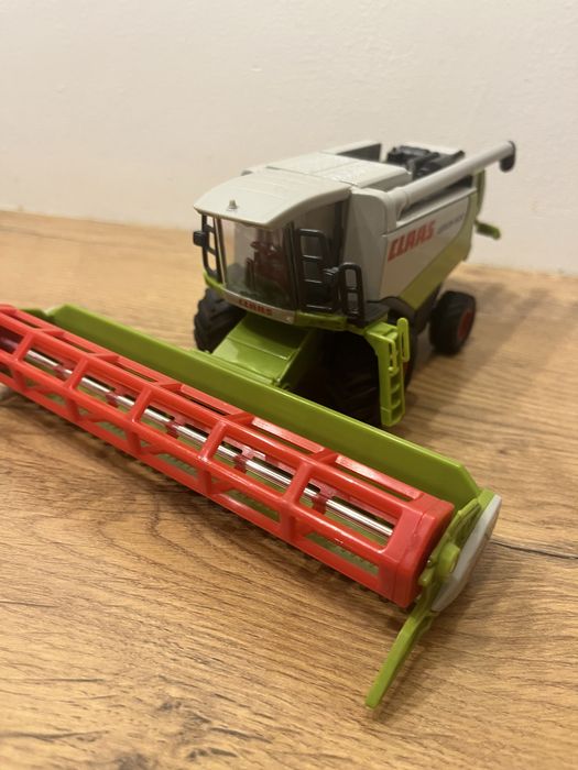 Siku kombajn class metalowy 1:50