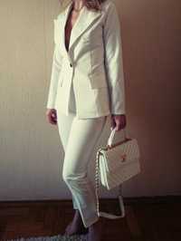 Класичний костюм жіночий білий розмір xs