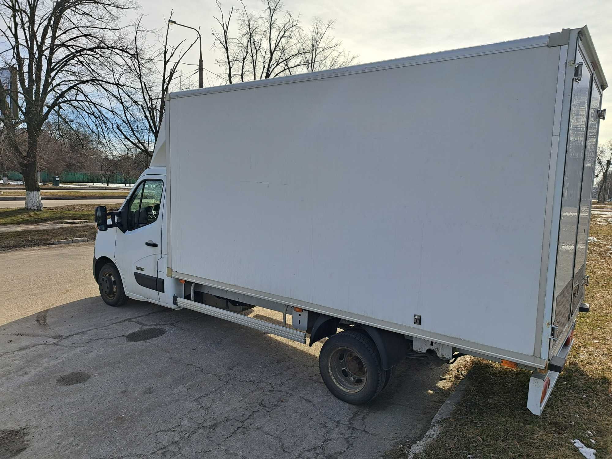 Продам Nissan Nv400. СПАРКА