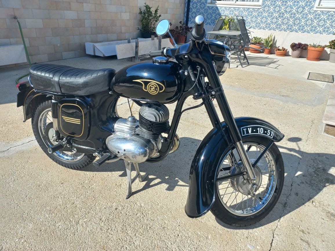 Mota Java CZ 175 De 1963