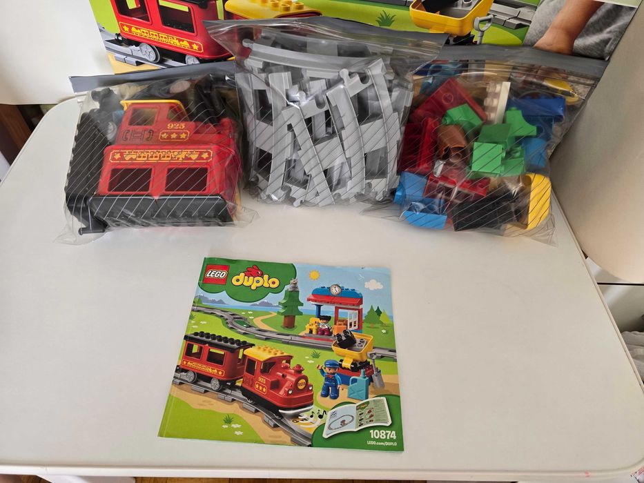 LEGO DUPLO 10874 Pociąg parowy z dźwiękiem