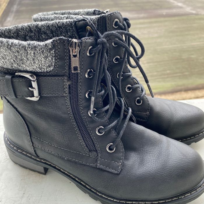 Класні жіночі демісесонні черевики, 38 розмір