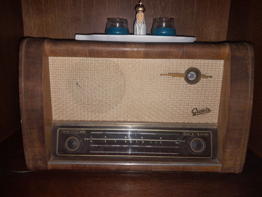 Rádio Antigo Graetz impecável
