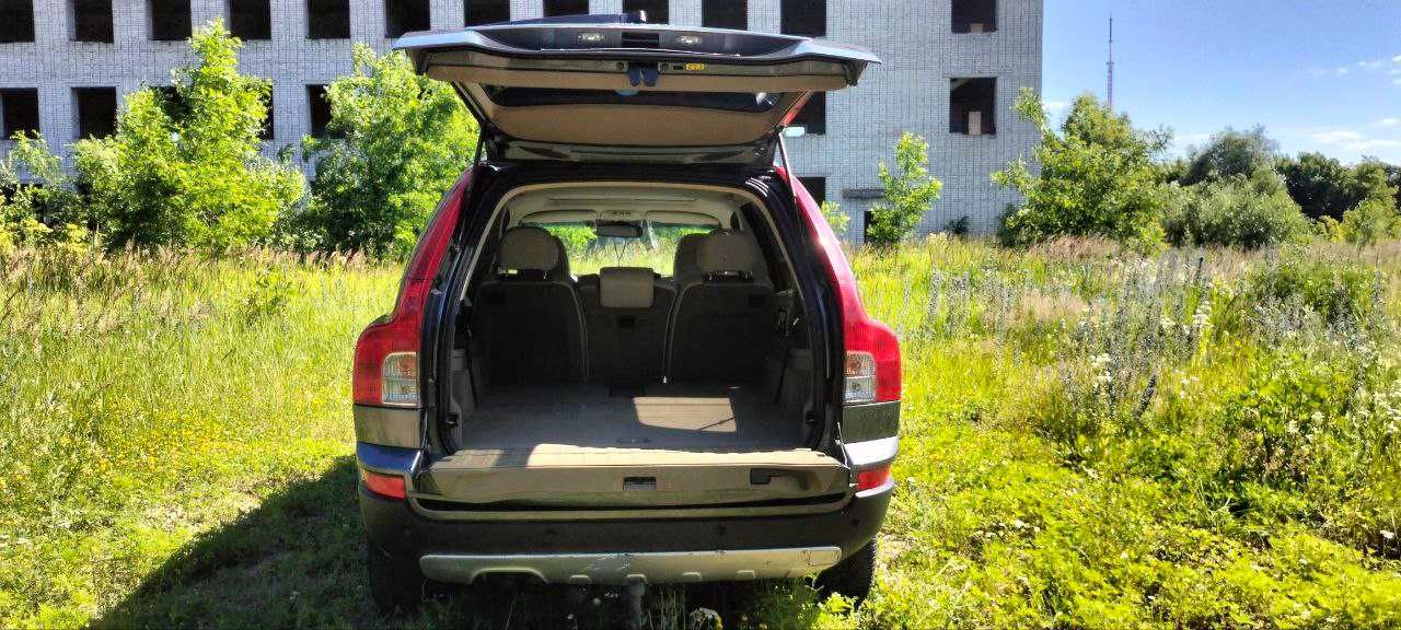 Volvo XC90, 2.4 TDI, повний привід, 7 місць, для військових