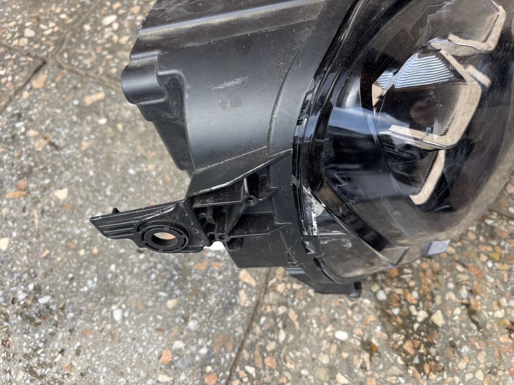 Права лед фара citroen c3 2023 рік правая led  9836161580