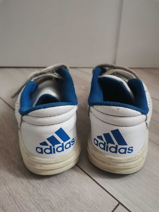 Adidasy rozmiar . 30