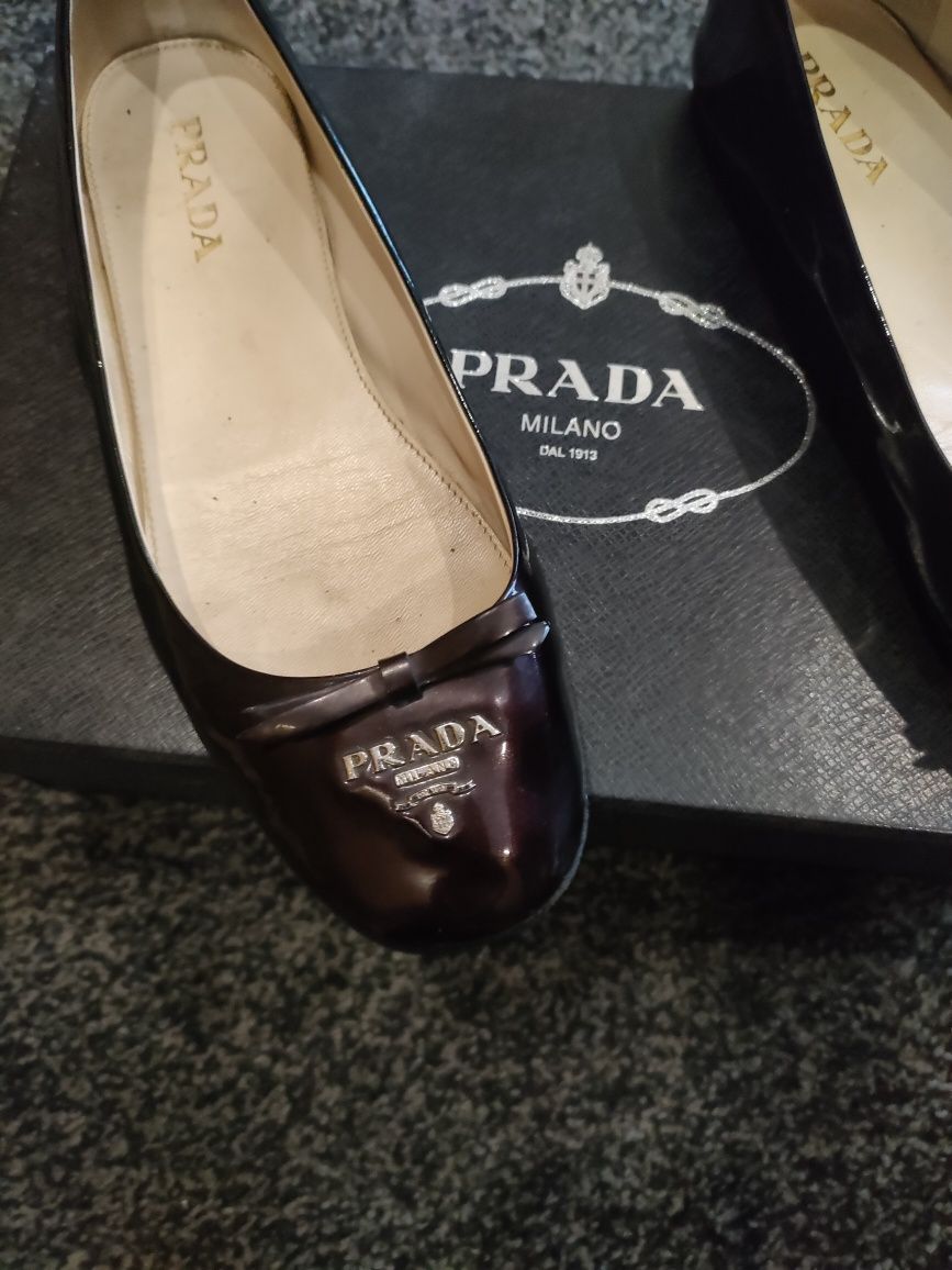 Sapatos/Sabrinas Prada