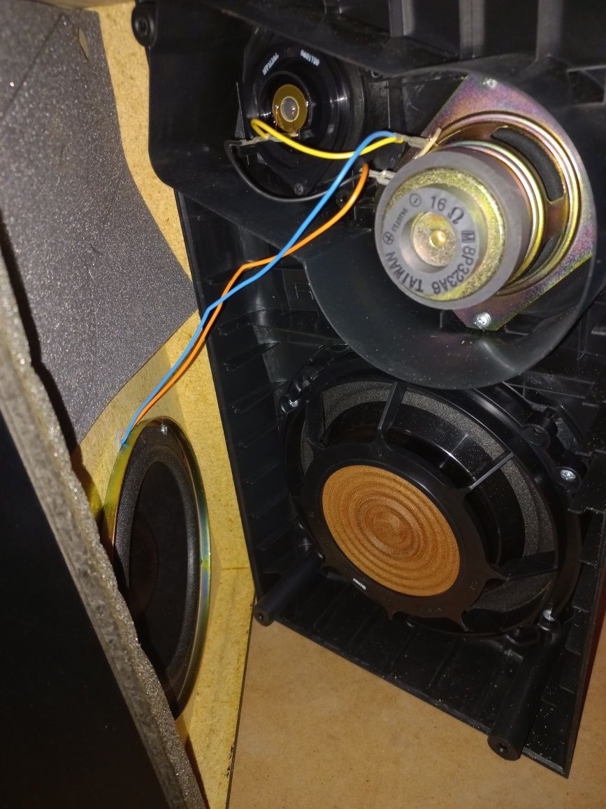 Продам колонки Technics Model SB-CH515A привезені з Іспанії.