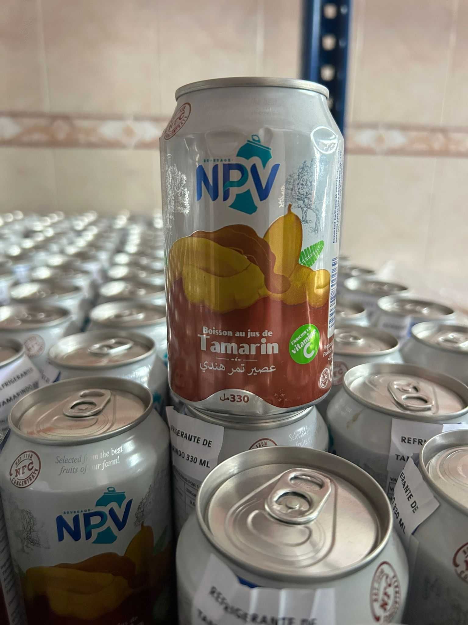 Vários refrigerantes diversos sabores