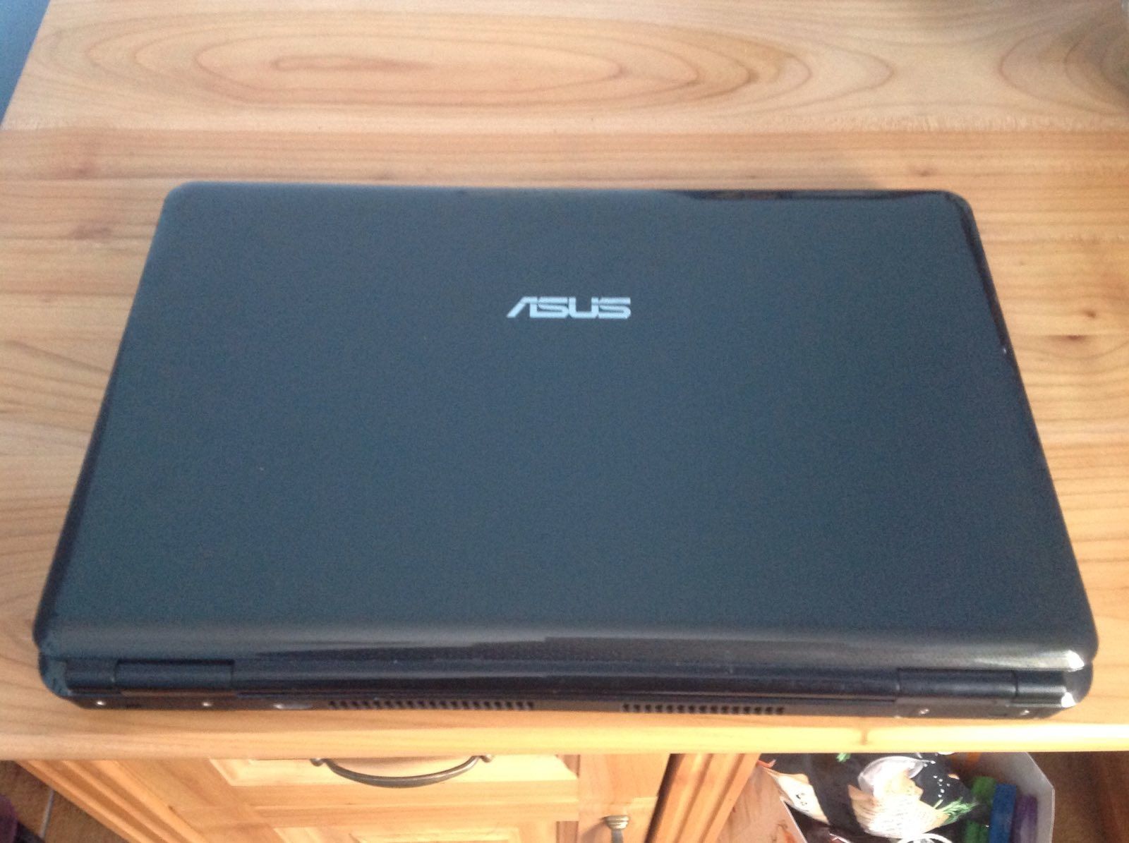 Ноутбук asus x70a