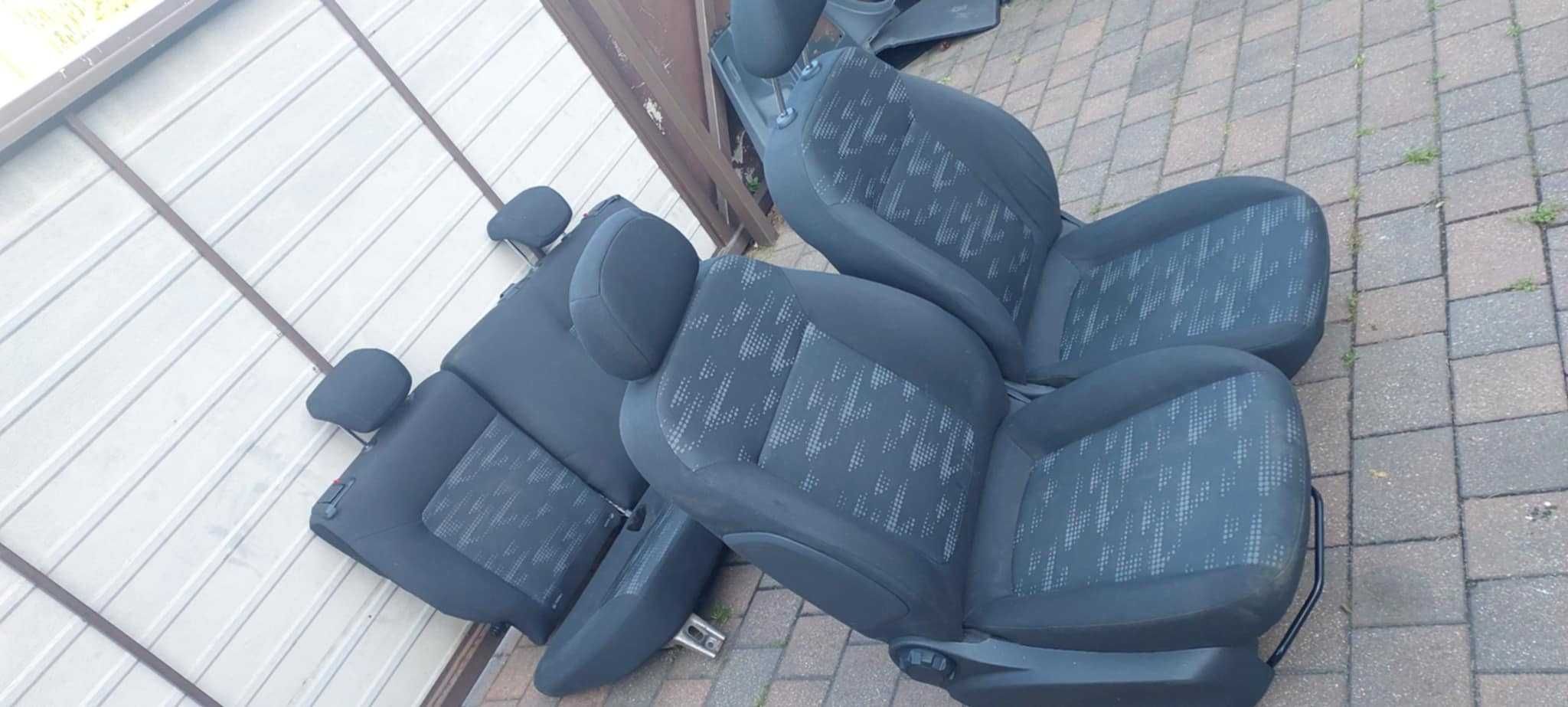 Fotel kanapa tapicerka plastik Opel Corsa D