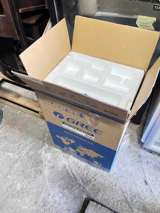 Осушитель воздуха бу Gree Польша для кафе ресторана бассейна склада