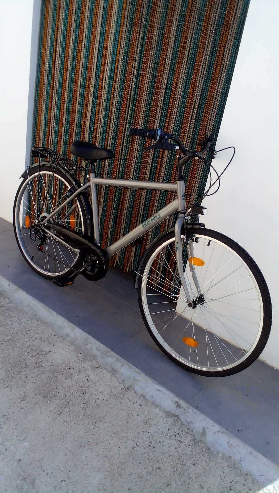 Bicicleta de Adulto, Berg Crosstwon Roda 28, 6v Cinza ( Nova )