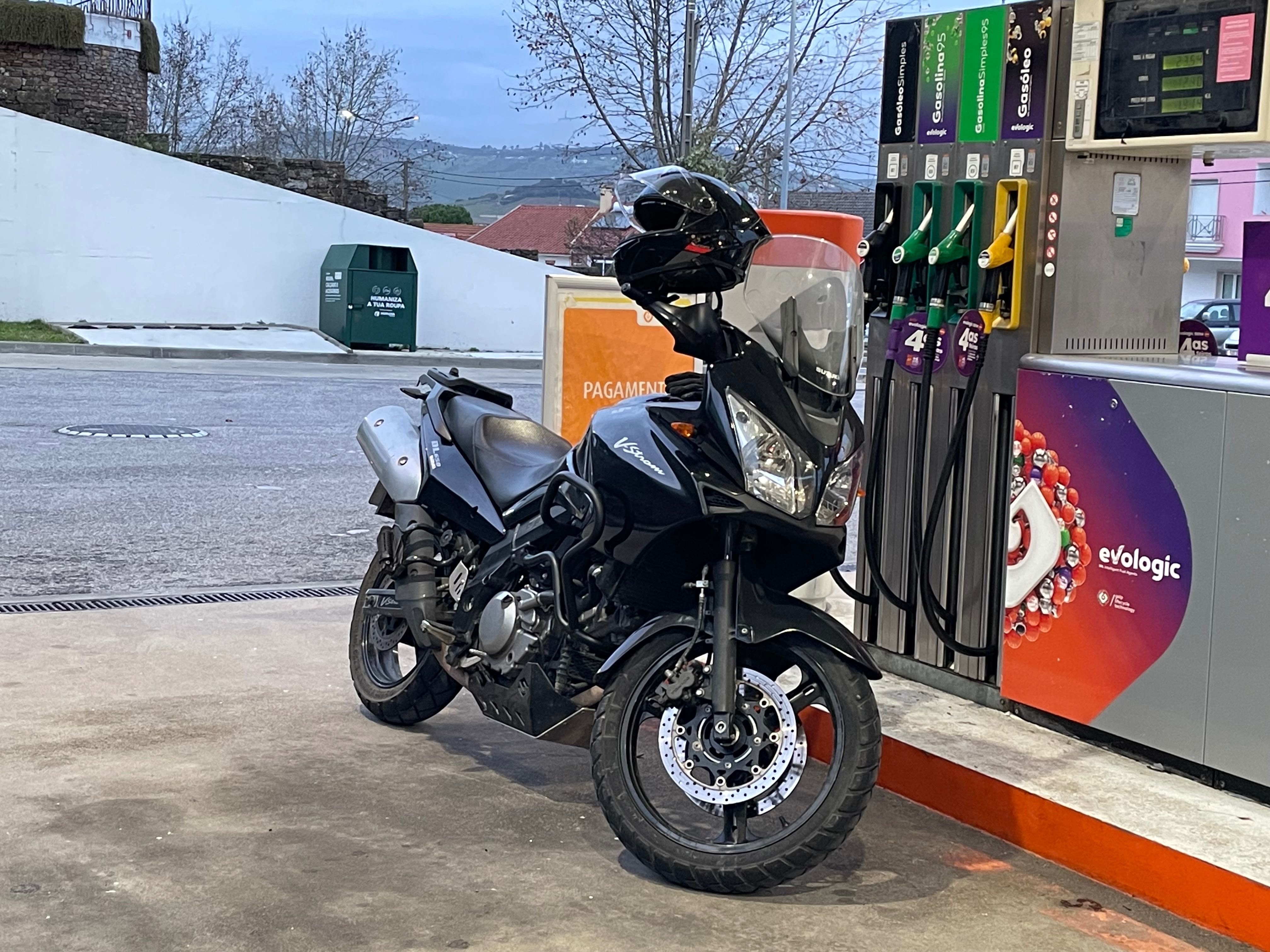 Suzuki v strom 650 dl