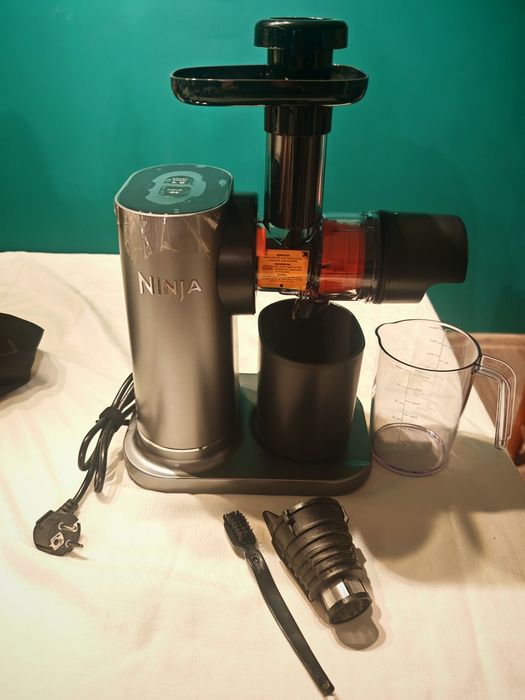 Wyciskarka wolnoobrotowa NINJA sokowirowka