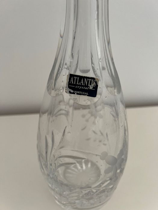 Para o vinho em cristal