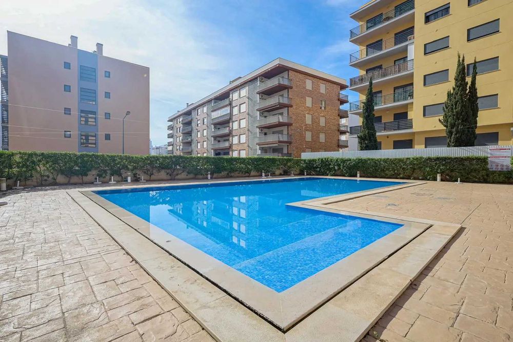 Apartamento T2 com Piscinas a 5 Min da Praia – Armação de Pêra Algarve