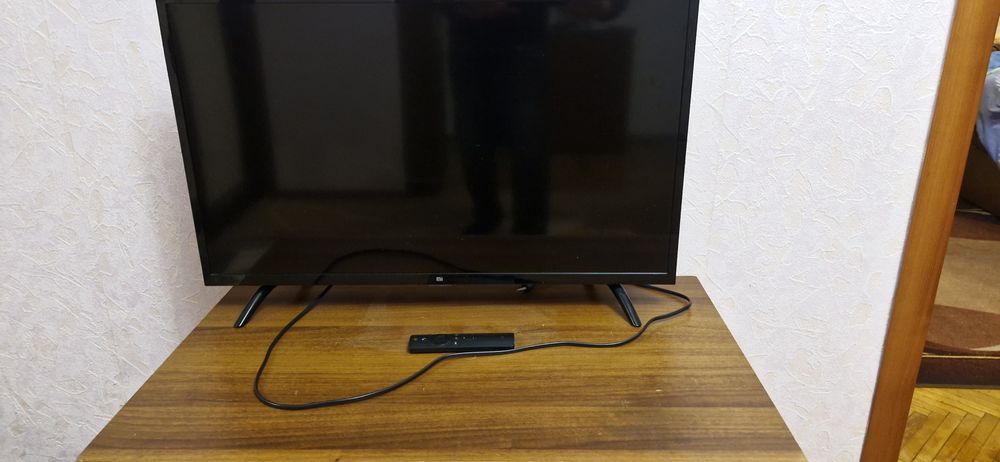 Продам SmartTV Xiaomi 32 дюйма