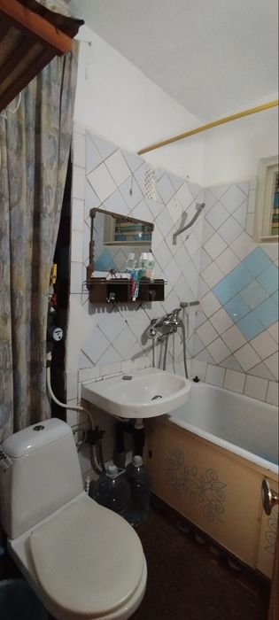 АН Продается 2 ком кв центр