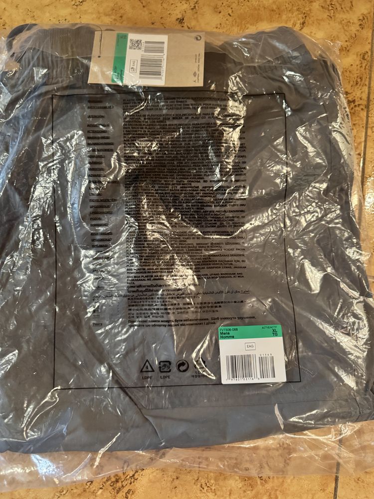 Nike Jordan Essentials чоловічі Woven Pants колір сірий FV7306-068