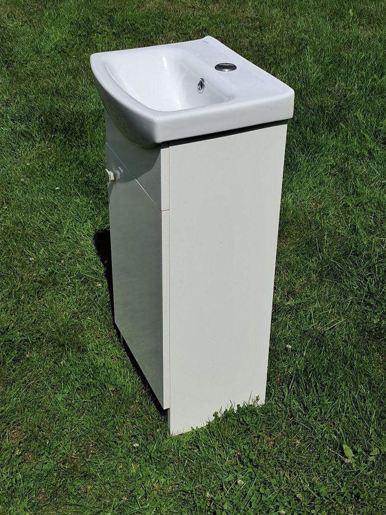 Szafka z umywalką 40 x 32 cersanit