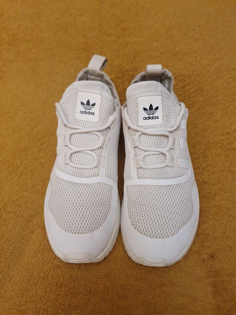 Кроссовки Adidas p. 38,5 стелька 24 см
