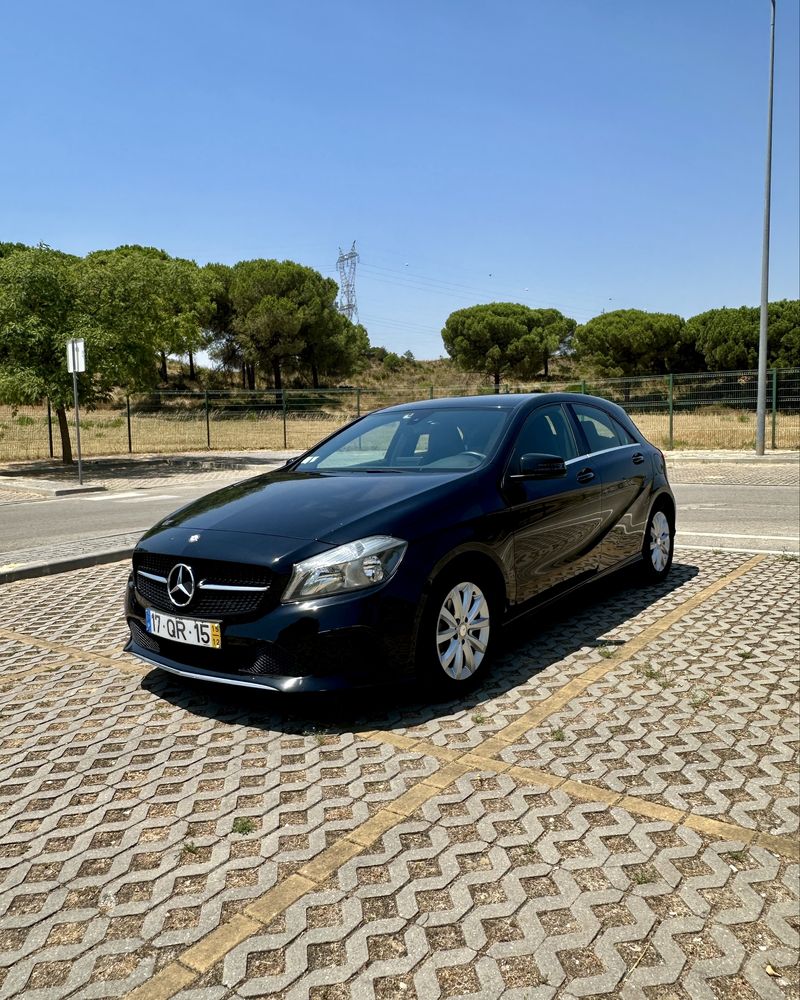 Mercedes-Benz A 160 d Preto (2015)