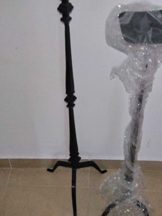 Conjunto 2 castiçais ferro forjado