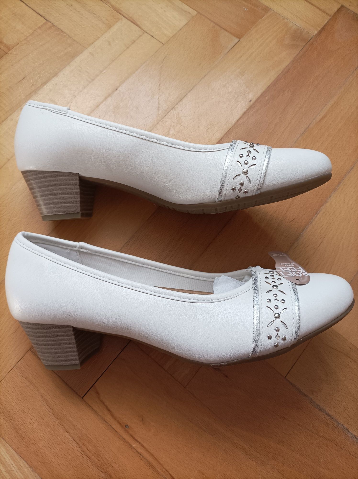 Buty damskie czółenka białe eleganckie na obcasie 38 39 wkładka 26cm