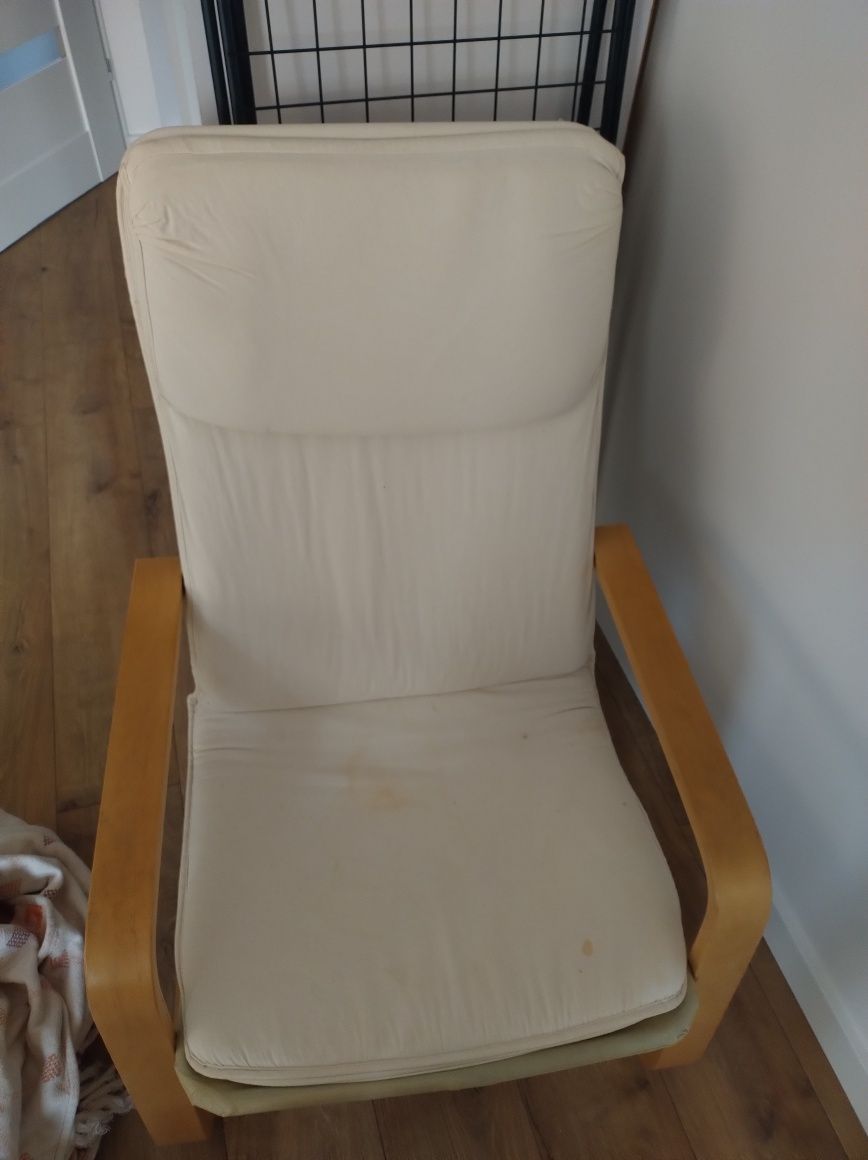 Fotel bujany kremowy ikea