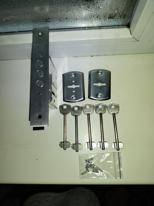 Замок  заводской Титан