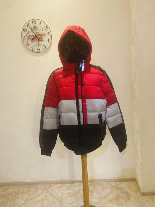 Пуховик мужской фирмы-CAMP-DEVID.Раз. 56-58,, и 48.