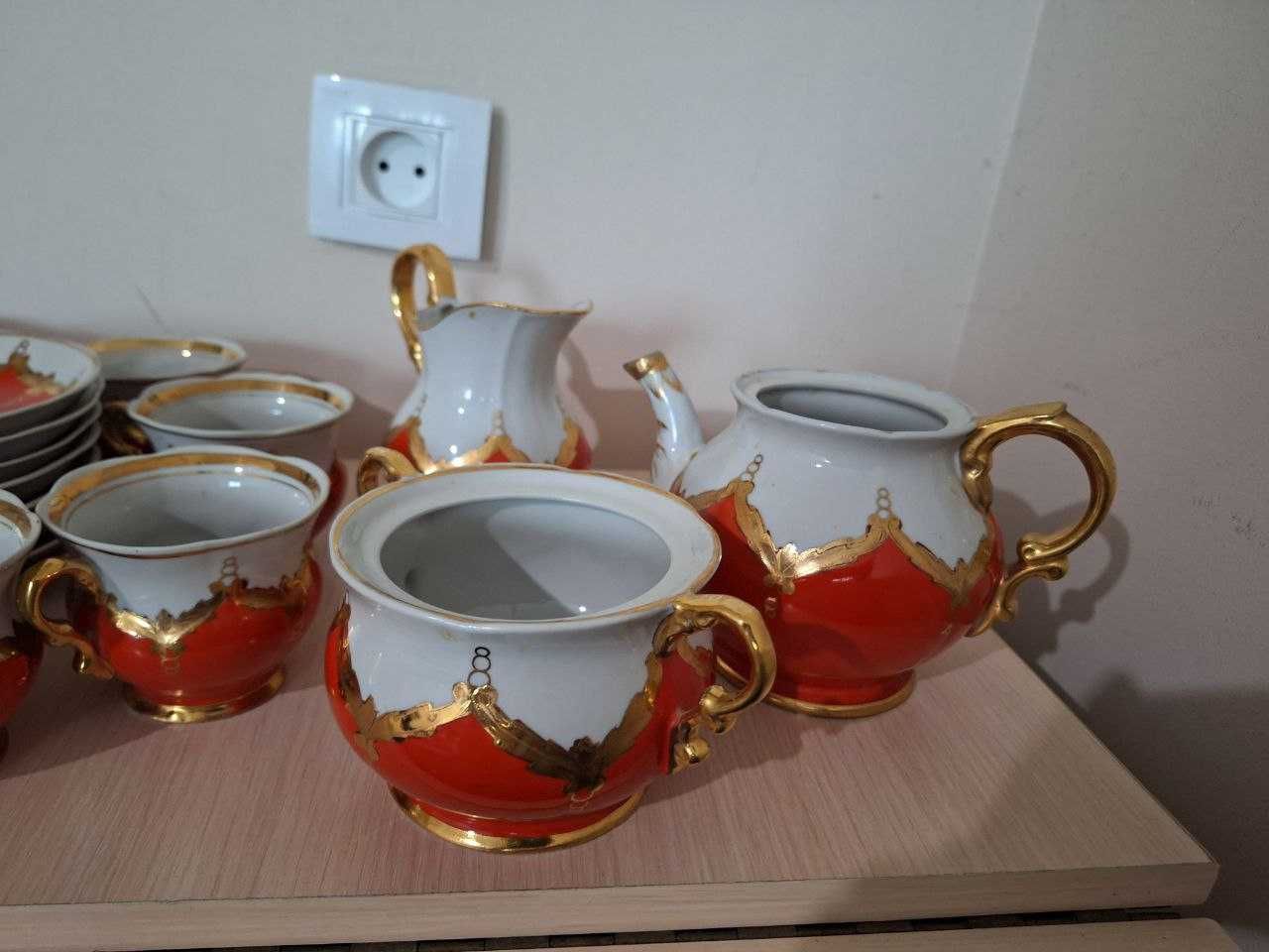 Чайный сервис (Красный бутон) СССР, фарфор