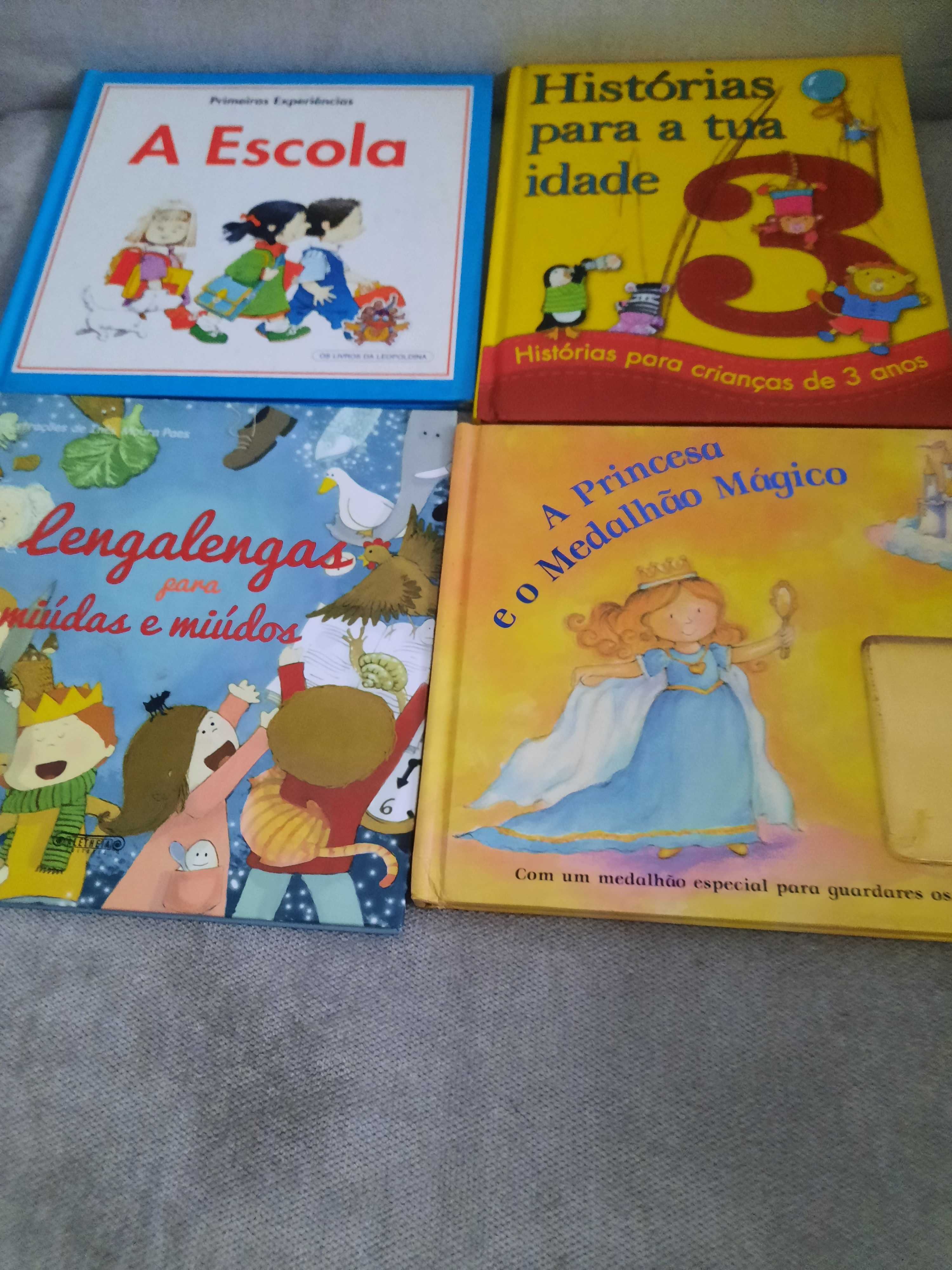 Vários livros criança. E adolescentes