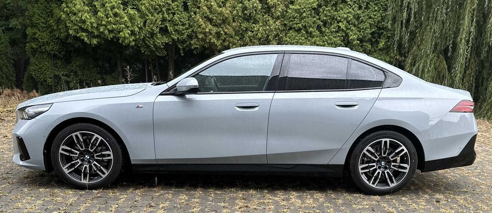 BMW 520i M-PAKIET wynajem z wykupem w kwocie od 4590zł BEZ BIK