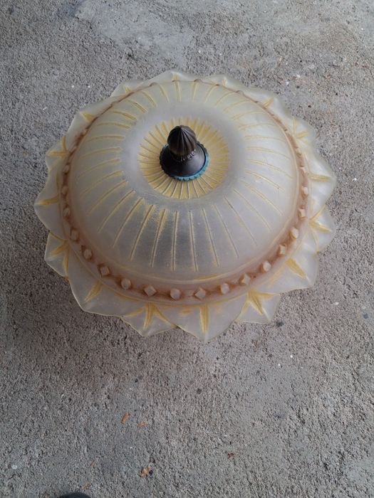 Plafond de teto em vidro em muito bom estado