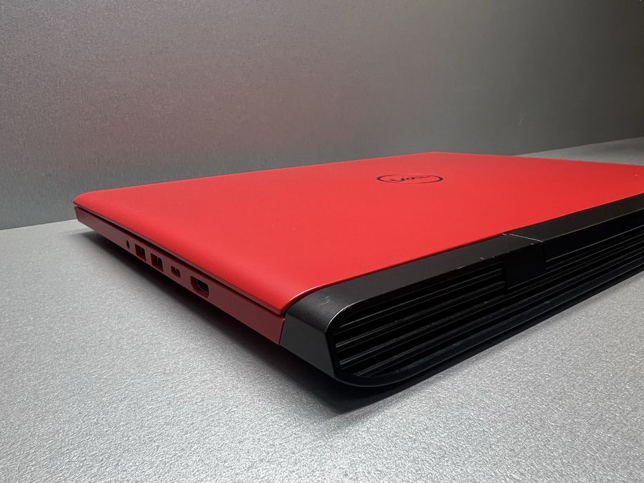 90 Ноутбук Dell Inspiron 7577 i5-7300HQ/16/628/GTX1050/15,6/60Hz