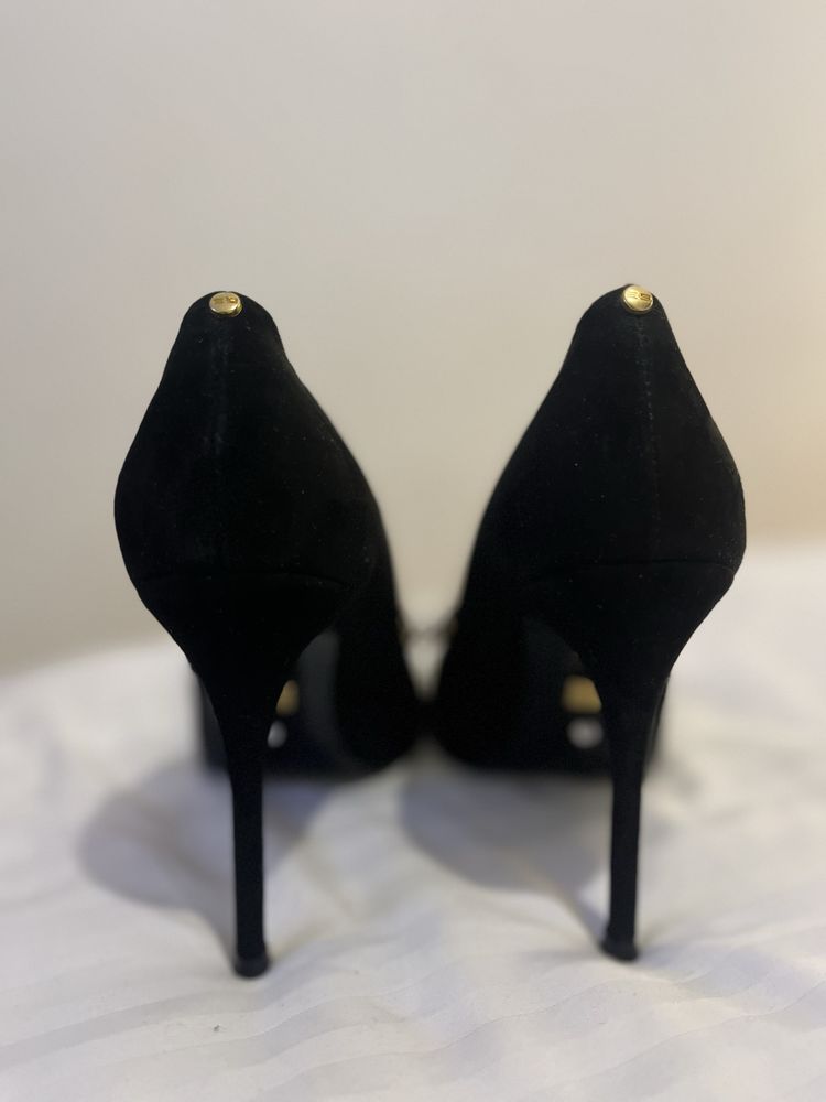 Sapatos pele camurca com cristais Egidio Alves