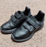Продам кросівки Adidas