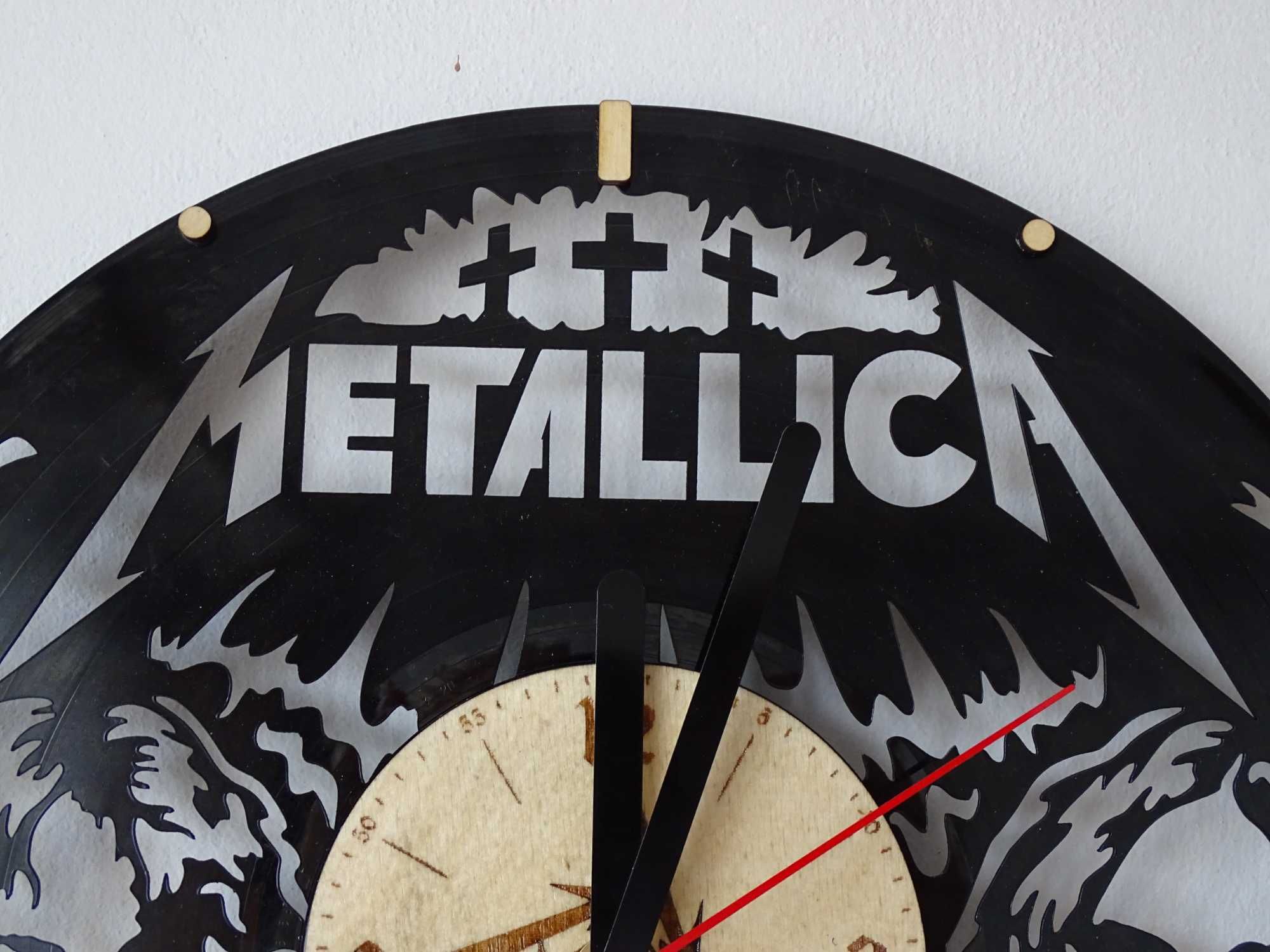 Zegar z płyty winylowej Metallica