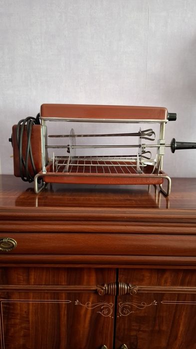 Электрошашлычница.