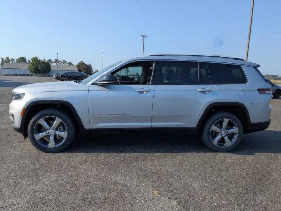 Jeep Grand Cherokee L Limited      2021