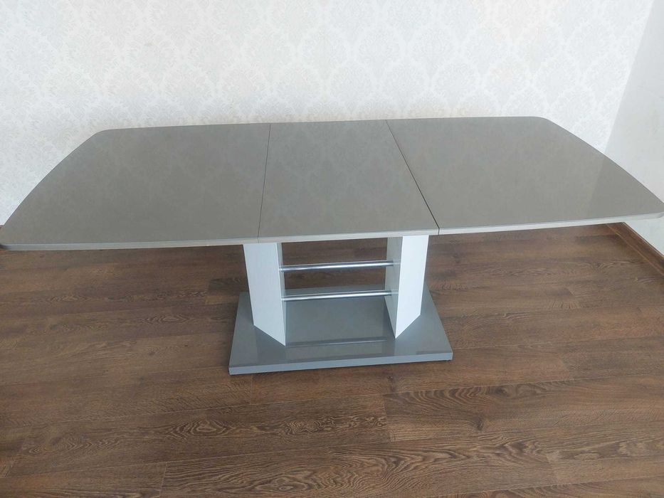 Stół Linosa - rozkładany, nowoczesny