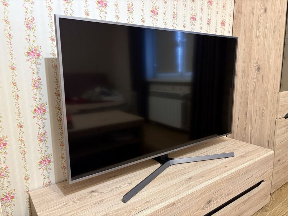 LED телевизор Samsung UE55RU7470UXUA