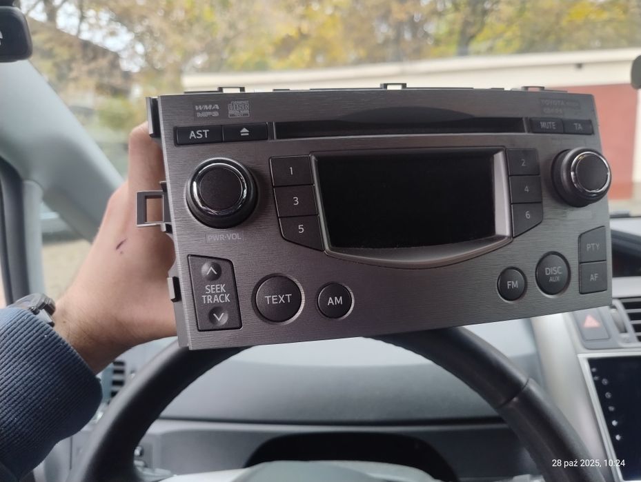 Radioodtwarzacz CD toyota Verso 2010