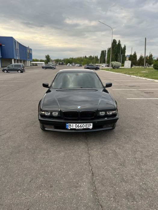 BMW e38 7 series 735i Газ