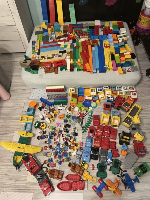Lego duplo mega zestaw, samochody, autka, ludziki, plytki, zwierzeta