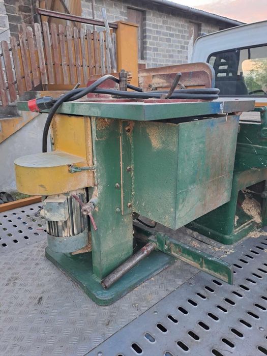 Frezarka dolnowrzecionowa