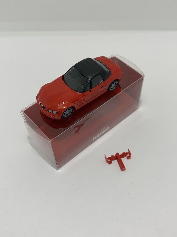 BMW Z 3 Cabrio da marca Herpa escala 1/87